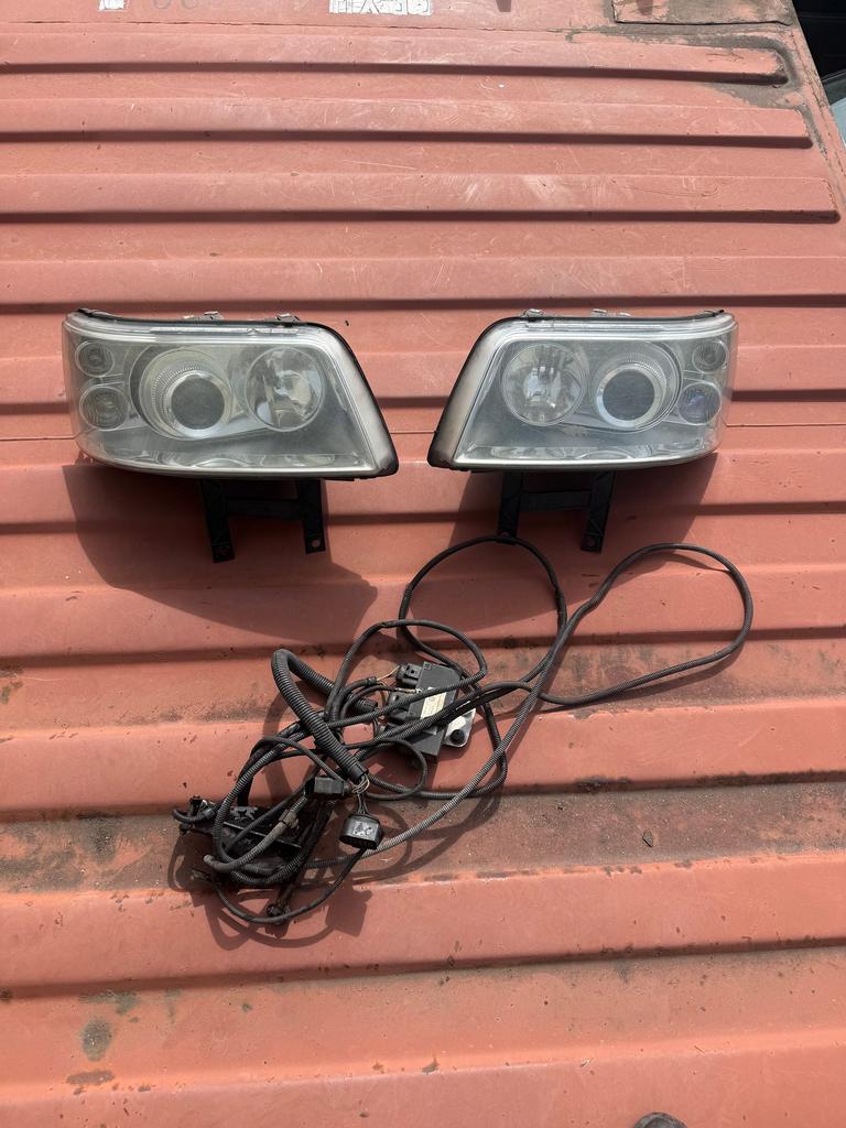 Volkswagen T5 Project Zwo xenon koplampen, Volkswagen, -, Utilisé, -