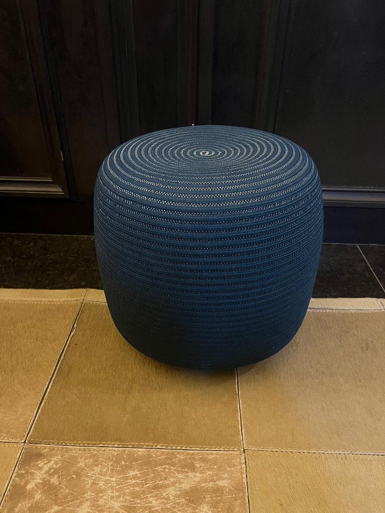 Poef: Luxueuze outdoor poef, Ophalen, Nieuw