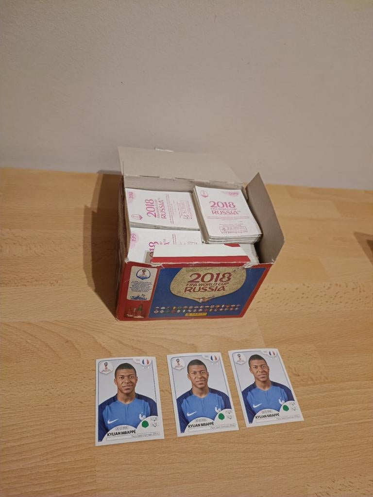 Lot de 1.000 vignettes Coupe du Monde Russie 2018, Collections, Enlèvement