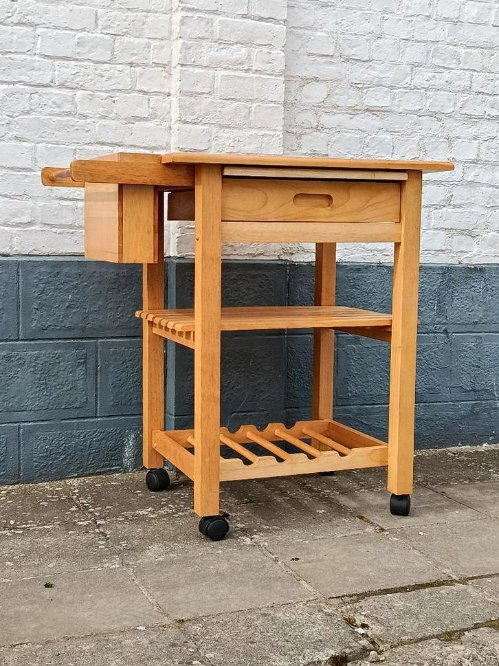 Desserte en pin massif, Maison & Meubles, Tables | Dessertes, Utilisé, 50 à 75 cm, Rectangulaire, Pin, Enlèvement