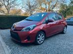 Toyota Yaris 1.5 Hybrid - Caméra de stationnement - Garantie, Autos, Toyota, Rouge, Euro 5, Achat, Entreprise