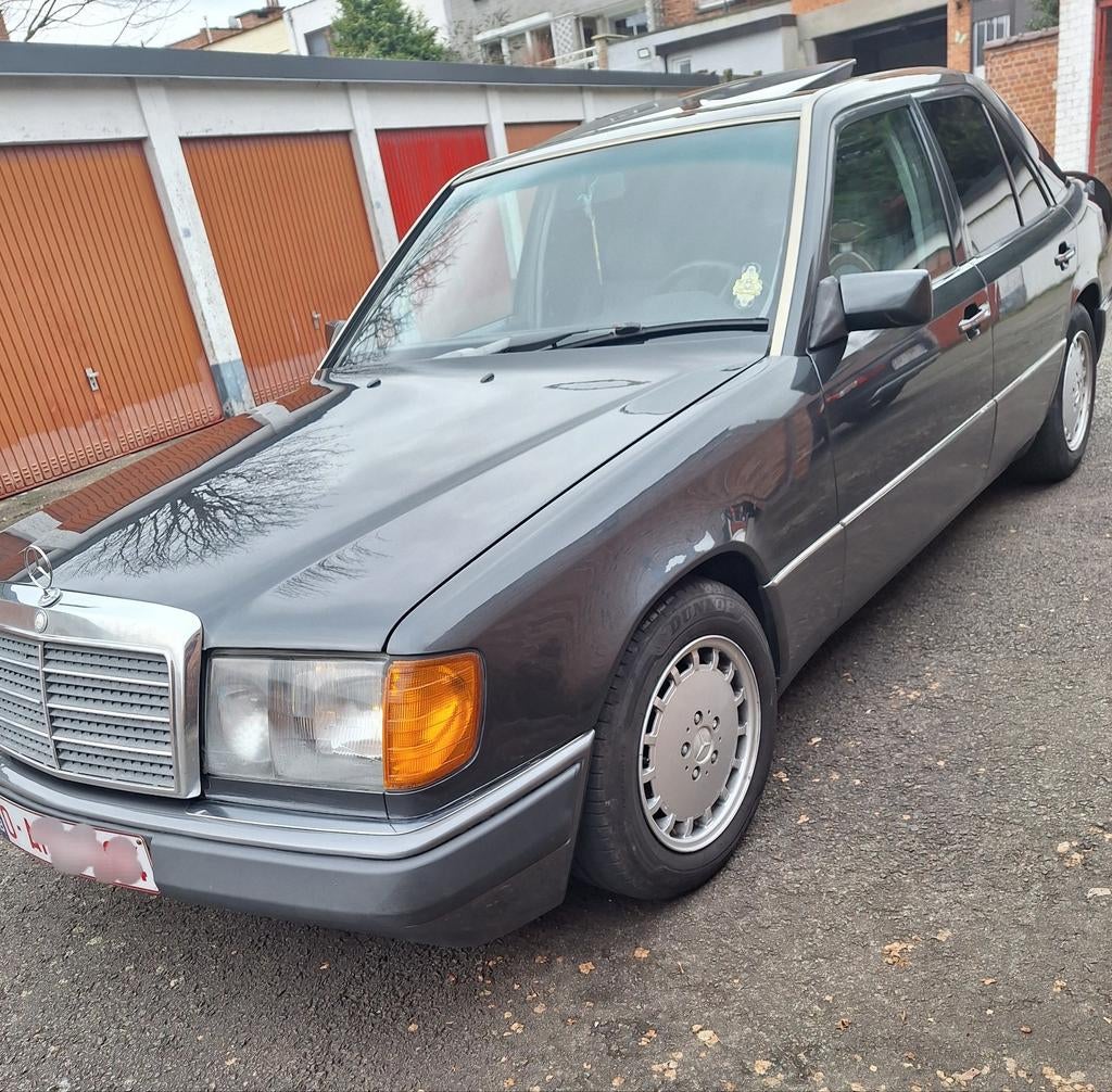 Mercedes w124 Oldtimer / 300D *AUTOMAAT *, Automaat, Zwart, Particulier, 3000 cc