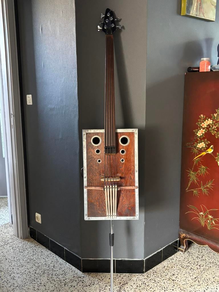 Suitcase bass 5-snarige contrabassine, Ophalen