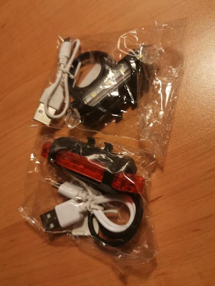 2 jeux de lampes de vélo rechargeables rouges et blanches, Vélos & Vélomoteurs, Accessoires vélo | Éclairage de vélo, Set d'éclairage