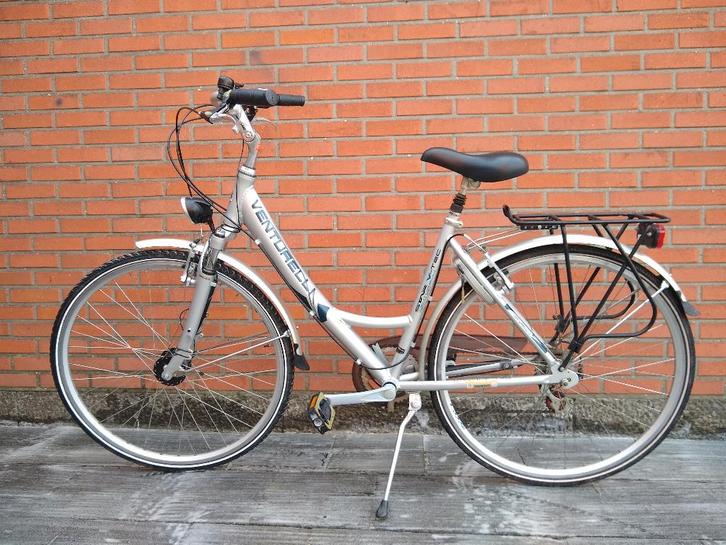 Vélo femme/fille Venturelli + compteur vélo + antivol, Vélos & Vélomoteurs, Vélos | Femmes | Vélos pour femme, Comme neuf, Autres marques