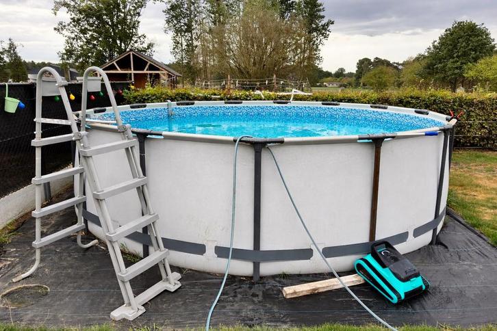 Groot zwembad met zandfilter en producten, Tuin en Terras, Zwembaden, Zo goed als nieuw, Ophalen