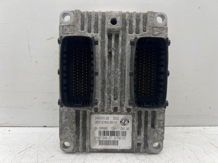 Ordinateur gestion moteur d'un Fiat Punto Grande, Autos : Pièces & Accessoires, Électronique & Câbles, Fiat, Utilisé, 3 mois de garantie