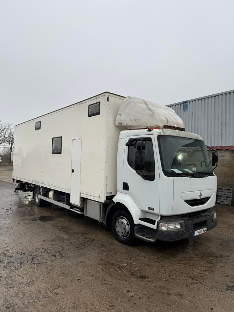 Mobilhome Renault midlum, Caravanes & Camping, Camping-cars, Siège de train, Autres marques, Jusqu'à 5, Diesel