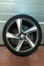 Velgen met banden Volvo V60, 235 / 40 R18 Y XL, Auto-onderdelen, Ophalen, 18 inch, Gebruikt, Velg(en)