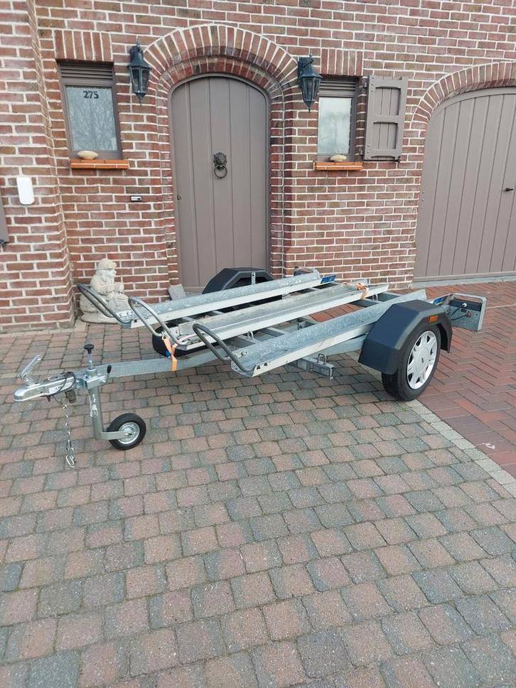 te huur Motor remorque / motoraanhangwagen 2 motoren

Motor, Auto diversen, Aanhangers en Bagagewagens, Ophalen