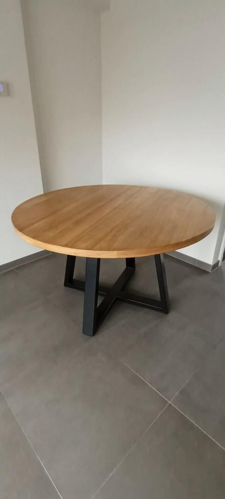 Table de salle à manger ronde de 130 cm de diamètre, Maison & Meubles, Tables | Tables à manger, Enlèvement