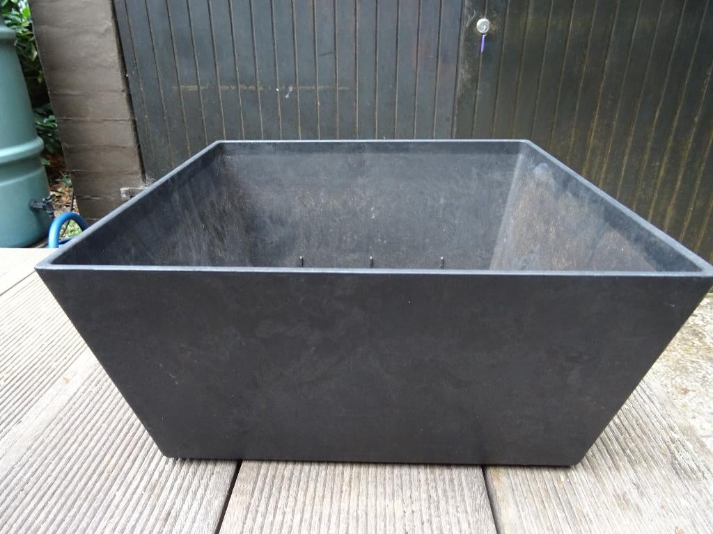 Artstone bloempotten diverse maten met waterreservoir., Ophalen, Kunststof, Gebruikt, Overige vormen