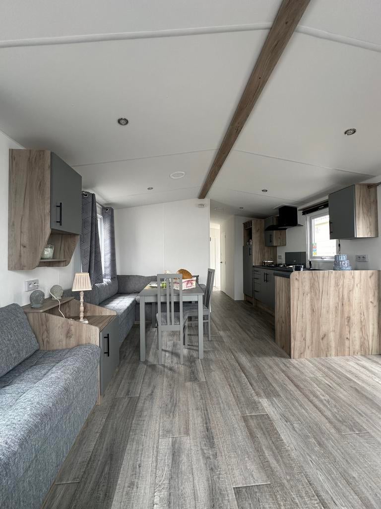 STOCK-SPACIOUS RELAX 1100x385/2 AVEC CHAUFFAGE ET CANAPÉ-LIT, Caravanes & Camping, Jusqu'à 6