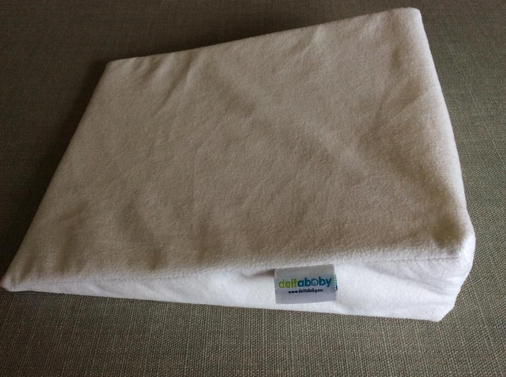 REST EASY KUSSEN small, Kinderen en Baby's, Kinderkamer | Beddengoed, Zo goed als nieuw, Kussen, Ophalen of Verzenden