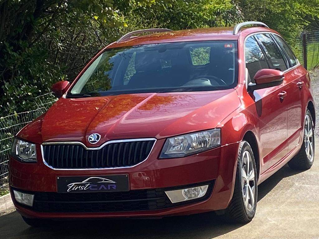 Skoda Octavia 1.6 CR TDI 01/2016 147990KM NAVI-CLIM-GARANTIE, Autos, Skoda, Rouge, Essai à domicile, Achat, Barres de toit