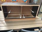 A vendre deux cages d'élevage en bois en très bon état, Animaux & Accessoires, Oiseaux | Cages & Volières, Enlèvement, Comme neuf