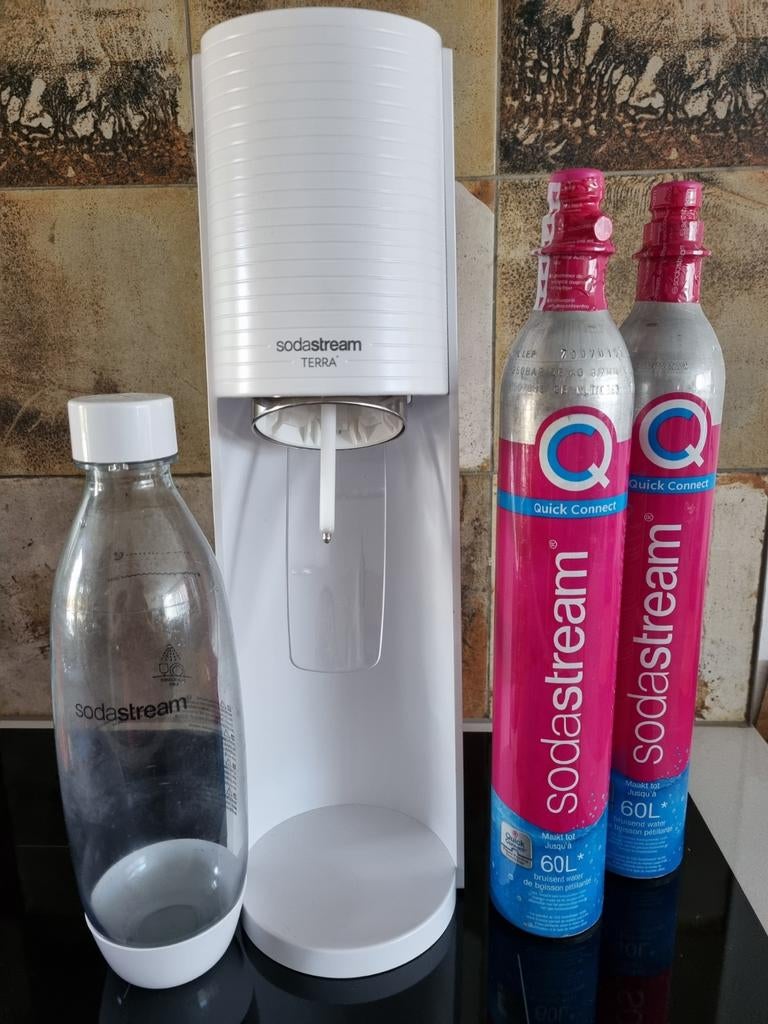 Sodastream met 1 fles en 2 opvullers., Electroménager, Machines à eau pétillante, Enlèvement