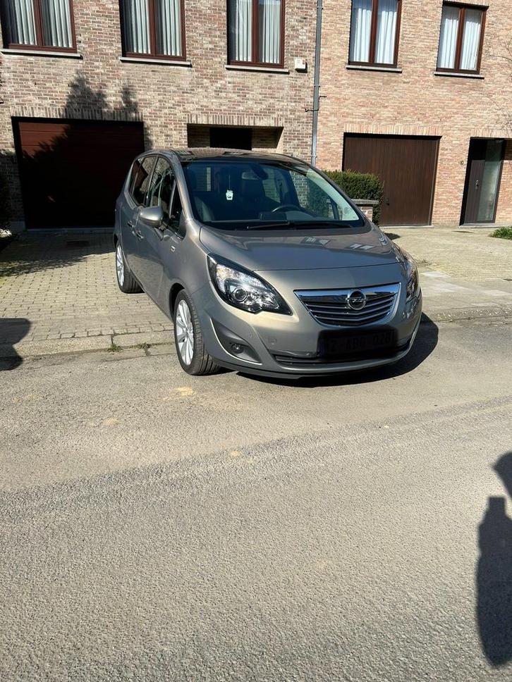 Opel mervia 1.4 turbo essence automatique, Auto's, Opel, Bedrijf, Te koop, Meriva, ABS, Achteruitrijcamera, Airbags, Airconditioning