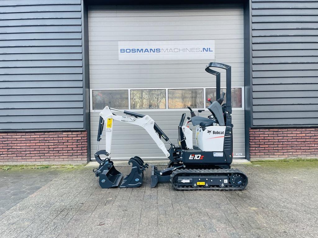 Bobcat E10z minigraver NIEUW incl CW05 wissel + 3 bakken, Zakelijke goederen, Machines en Bouw | Kranen en Graafmachines, Doosan Bob