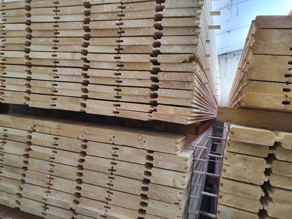 dikke blokhutdelen nieuw met v kant 28mm dik 130mm breed, Tuin en Terras, Palen, Balken en Planken, Ophalen, Nieuw