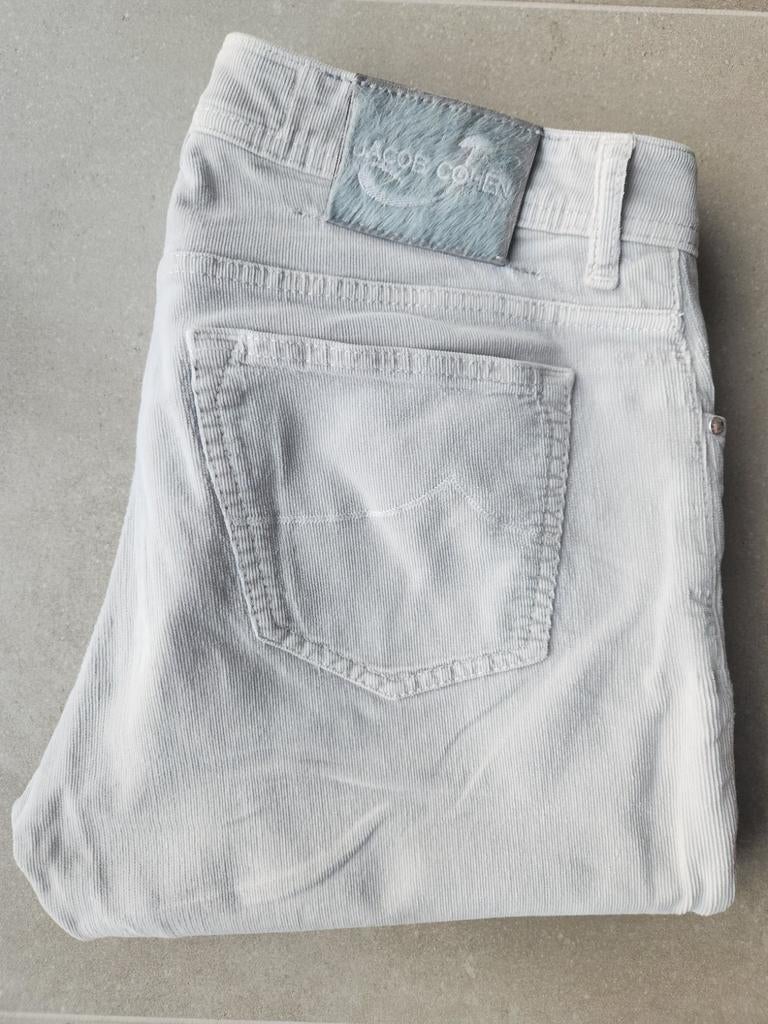 Jacob Cohen jeans mt 35 type J688 (Bard) lichtgrijs cordury, Overige jeansmaten, Ophalen of Verzenden, Zo goed als nieuw, Jacob Cohen