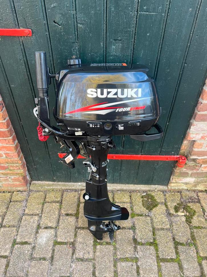 Buitenboordmotor Suzuki 6pk 4T kortstaart nieuwstaat, Sports nautiques & Bateaux, Moteurs Hors-bord & In-bord, Comme neuf, Moteur hors-bord