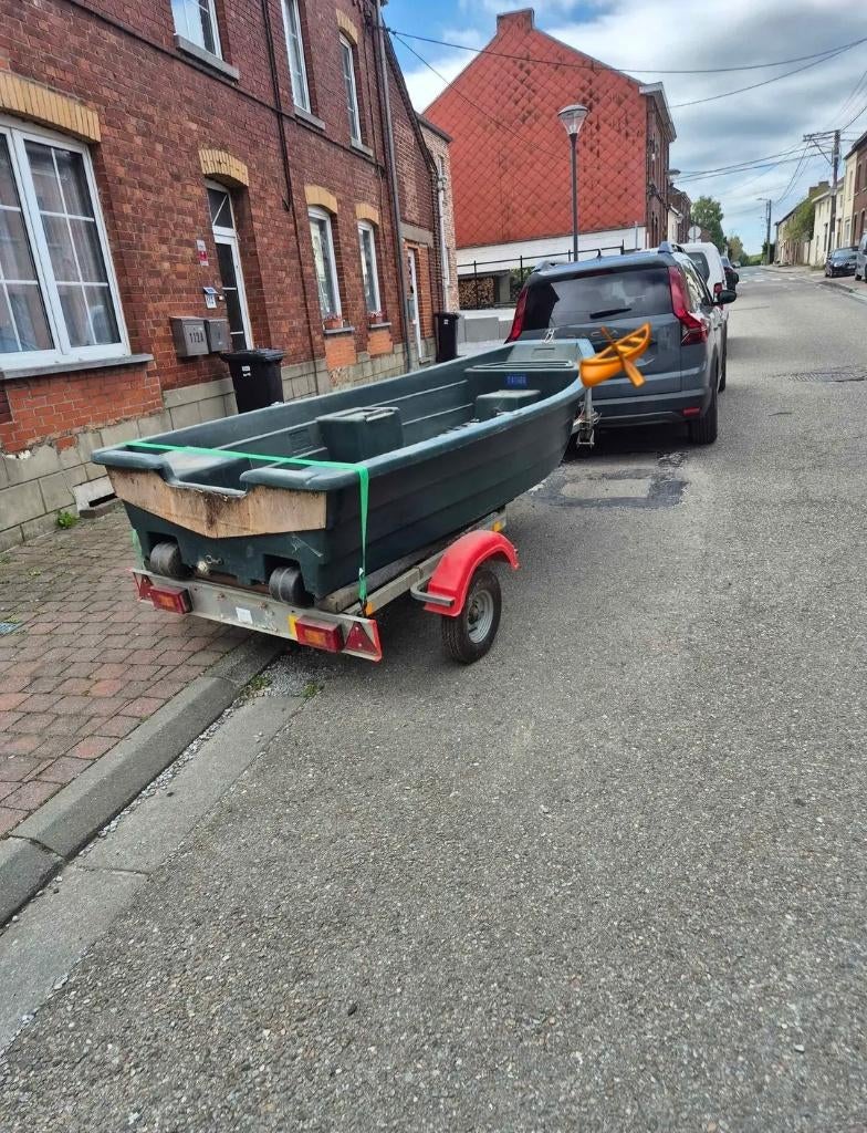 Barque de pêche, Enlèvement, Comme neuf