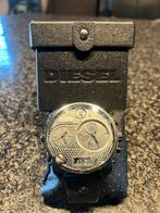 Horloge, Ophalen, Zo goed als nieuw