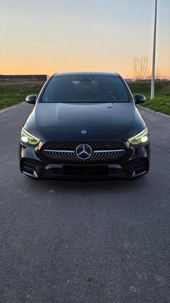Mercedes Classe B 180d AMG line night pack, Autos, Mercedes-Benz, Particulier, Classe B, Sièges chauffants, Diesel, 5 portes, Automatique