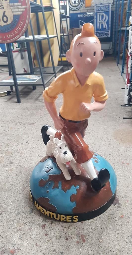 Groot kuifje met bobby beeld studio aventures tintin, Verzamelen, Beelden en Beeldjes, Zo goed als nieuw, Overige typen, Ophalen of Verzenden