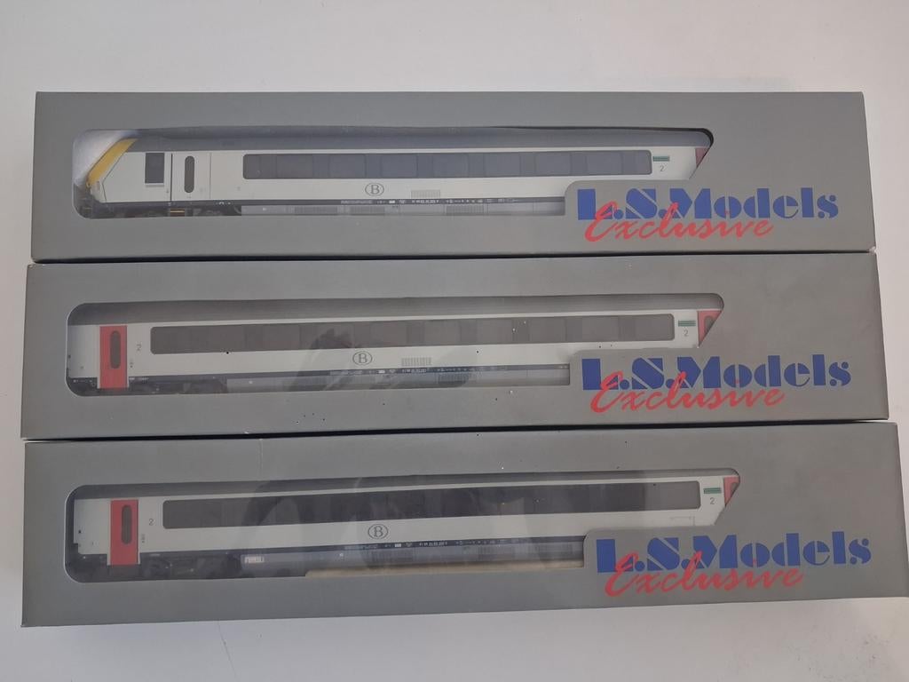 Kit de chariots 3 pièces LS Models H0 SNCB 43 550-1/2/3, Enlèvement