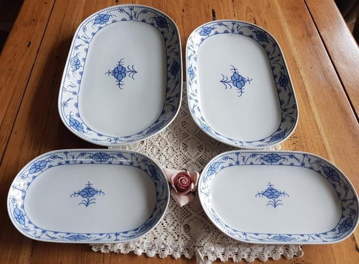 SALE 4 Vintage schalen met saks strobloem motief , Kahla, Maison & Meubles, Cuisine | Vaisselle, -, Utilisé, Balance ou Balances