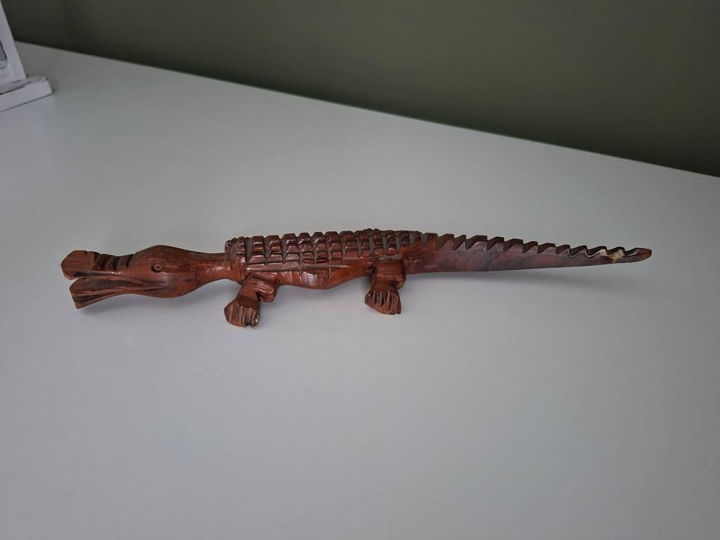 houten krokodil uit Cuba, Collections, Collections Animaux, Enlèvement ou Envoi, Comme neuf, Animal sauvage, Autres types
