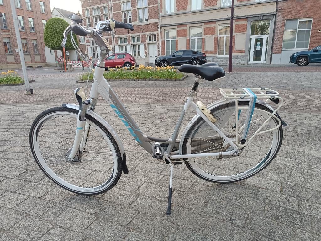 Damesfiets Merk Giant zo goed als Nieuwe, Ophalen, Versnellingen, Giant, Zo goed als nieuw
