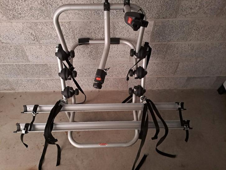 Fietsdrager, Auto diversen, Fietsendragers, Zo goed als nieuw, Achterklepdrager, 2 fietsen, Brede banden, Ophalen