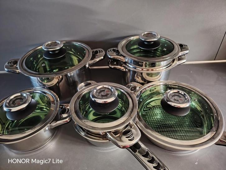 St. Moritz Bas Flestro Pannenset – Geschikt voor Inductie, Huis en Inrichting, Keuken | Potten en Pannen, Nieuw, Pannenset, Inox