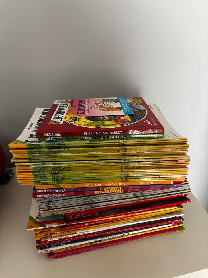 Diverse strips, Boeken, Stripverhalen, Zo goed als nieuw, Meerdere stripboeken, Ophalen of Verzenden
