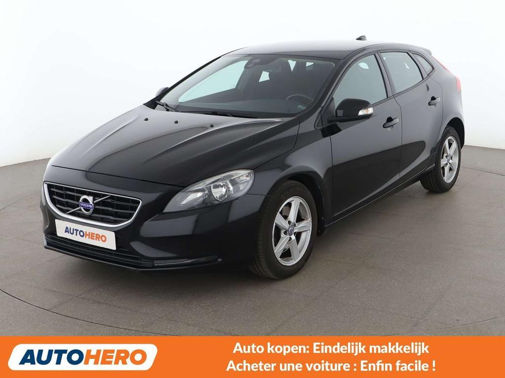 Volvo V40 2.0 D2 Kinetic (année de construction 2015), Boîte manuelle, Noir, 5 portes, Tissu