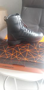 Chaussures sécurité crispy  evo swat taille 44, Enlèvement ou Envoi, Neuf