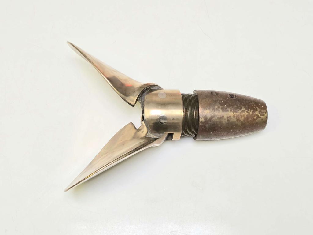 Hasselfors KLAPSCHROEF 16x13 (o.a.) voor 25mm schroefas izgs, Niet ingevuld, Gebruikt, Niet ingevuld, Ophalen of Verzenden