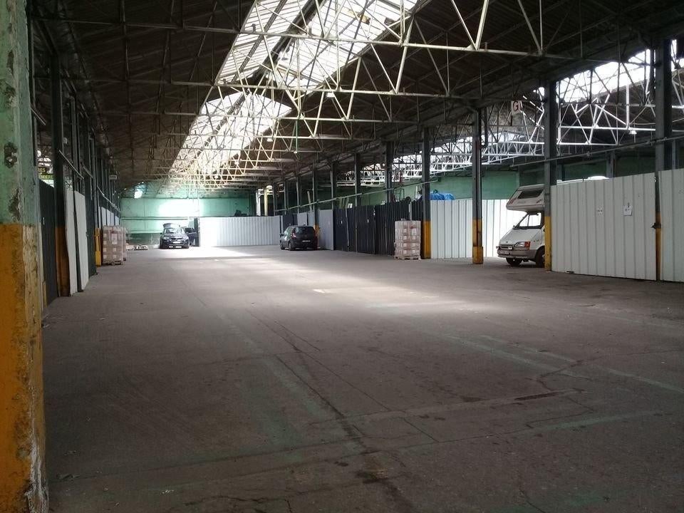 LCD Group – Location de box de stockage à Gilly, Immo, Garages en Parkeerplaatsen, Charleroi