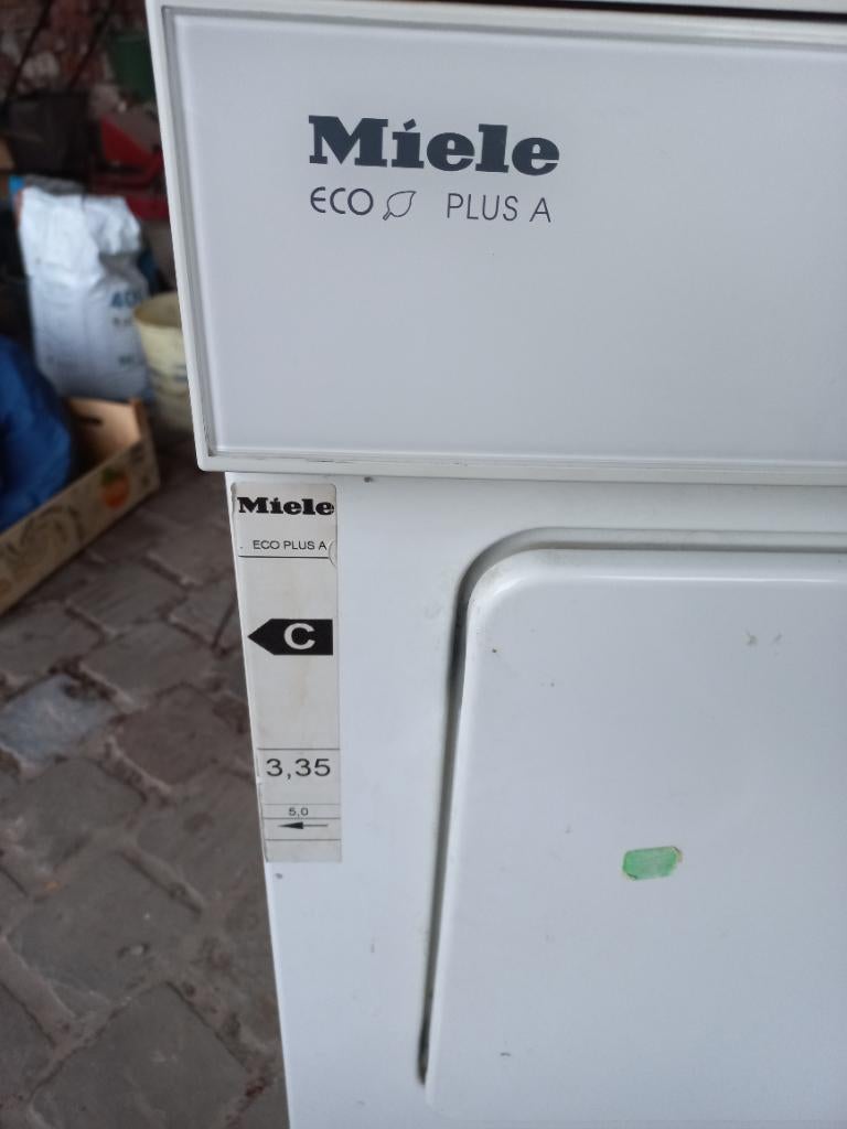 Miele Droogkast, Ophalen, 6 tot 8 kg, Gebruikt, Luchtafvoer