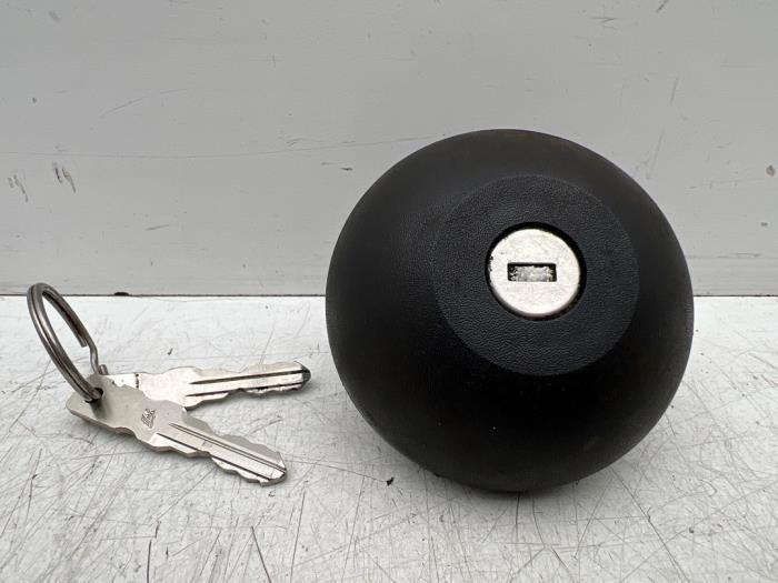 Bouchon réservoir d'un Dacia Sandero, Autos : Pièces & Accessoires, Dacia, -, 3 mois de garantie, Utilisé