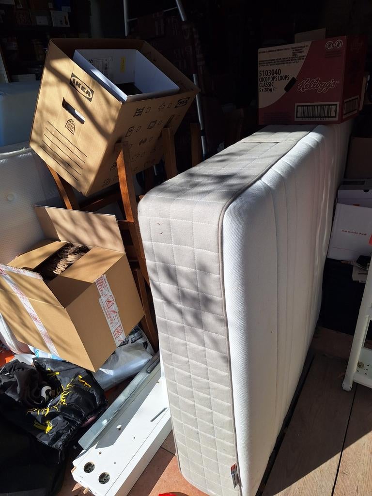 Lit, Enlèvement, Sommier