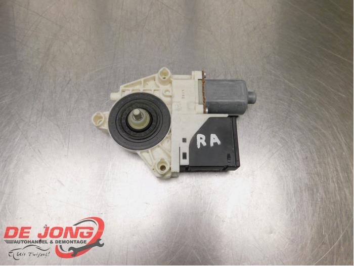 Moteur de vitre portière d'un Renault Megane, Autos : Pièces & Accessoires, Carrosserie & Tôlerie, Renault, Utilisé, 3 mois de garantie