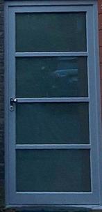 Lichtgrijs geverfde voordeur met houten beglazing, Doe-het-zelf en Bouw, Gebruikt, 150 tot 225 cm, Inclusief glas, Hout