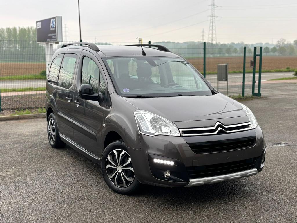 Citroen Berlingo 1.2 essence GPS Airco, Achat, Euro 6, Entreprise, Boîte manuelle