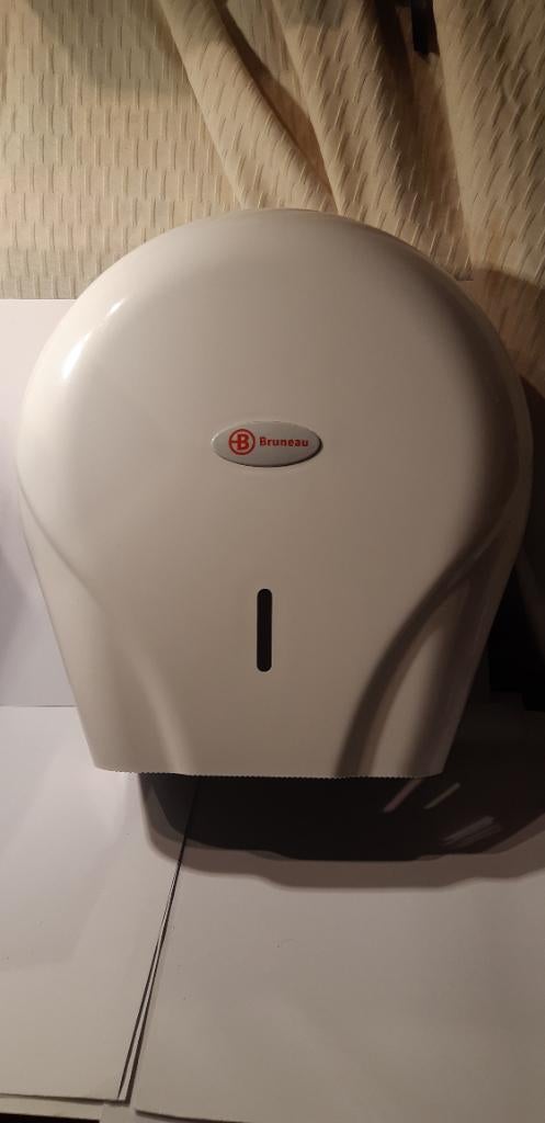 Distributeur papier Bruneau, Ophalen