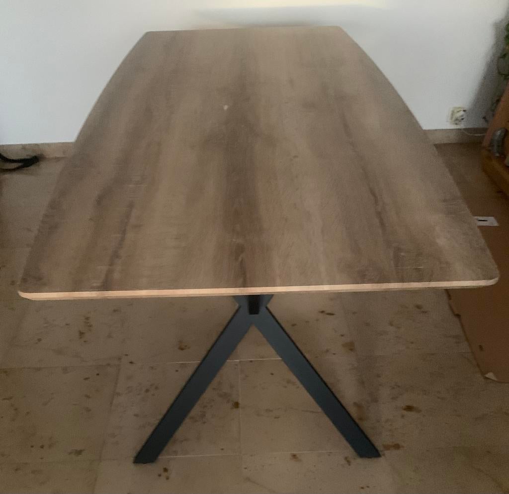 Tafel met ijzeren onderstel, Ophalen, Gebruikt, 50 tot 100 cm, Vijf personen of meer