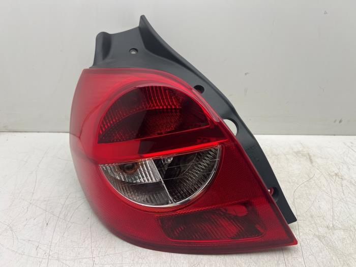 Achterlicht links van een Renault Clio, Gebruikt, -, Renault, -
